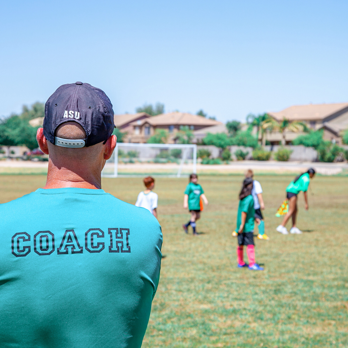 Trainer am Spielfeldrand Trainer am Spielfeldrand
